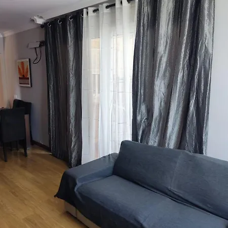 Piso Avda Sabinal Con Piscina